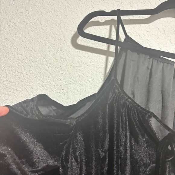 NWT Laundry Shelli Segal Cropped Tent Blouse Top Black Larg Cold Shoulder Velvet - Picture 5 of 10